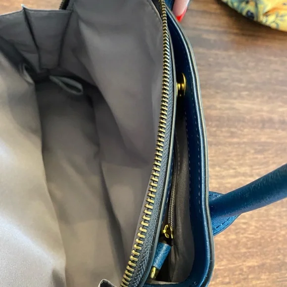 FOSSIL LANA SATCHEL BAG• GORGEOUS TWILIGHT BLUE COLOR • LEATHER •NWT